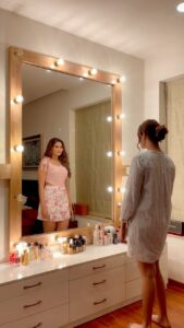 Arthi Venkatesh Instagram - Imagine getting ready was that easy! 💖

•
•
•
•
•
#dressup #dresslover #womensfashion #igfashion #fashiongram #fashionista #fashion #fashionblogger #grwm #getreadywithme #grwmmakeup #whattowear #instadress #styleoftheday #outfit #ootd #stylish #outfitoftheday #instastyle #lookoftheday #wiw #wiwt #trendy #whatiwore #follow #instagram #model #happy #makeup #lockdown2021