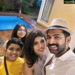 Arun Vijay Instagram - Wishing everyone a Happy New Year!! Let this year be wonderful to all with loads of happiness, good health and positivity..❤ God bless...🙏🏽 #SpreadLove #GoodTimesToCome👍