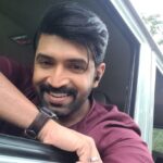 Arun Vijay Instagram - There is always a reason to smile... You just have to find it..🤗❤ Love you all..😘 #positivevibes #spreadlove #AV #staystrong