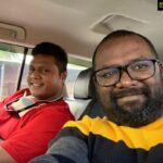 Arunraja Kamaraj Instagram - With the man of visual visionary @dineshkrishnandop #directorofphotography #nenjukkuneethi Nearing completion of the film 🎞 Pollachi
