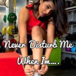 Ashna Zaveri Instagram - Doing my thing ..BRB ✌️ #reels #gymreels #fun #fitnessreels #workout #beastmode Gym - @niceandeasyfitness