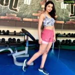 Ashna Zaveri Instagram – Next 30 days are all about transformation.. following Circadian rhythm while eating, Finishing dinner by 7.PM , Clean eating throughout , Regular work outs , Adequate protien , Getting enough sleep , No alcohol ,No sugar (I’m crying 😭) , No junk ! 

Doing this with a bunch of other gym rats ..creating a community that loves and has similar interests helps in achieving your goals! I’m so pumped 💪
@shalini_bhargava @naina.dhingreja @shubhapuri 

Will keep posting more on this 🙌❤️#levelup 

@jgsfitnesscentre