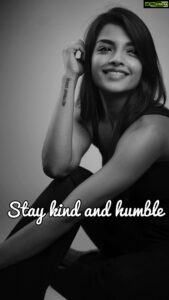 Ashna Zaveri Instagram - We all get lost sometimes ,but don’t forget to be kind ✨💕
#saythankyou #kindnessmatters #humble #motivationalvideos #inspiredaily #sundaymotivation #ashnazaveri 

🎵 @thetimmcgraw #stayhumbleandkind 
📸 @dasashish181 @sumxdh.jpeg