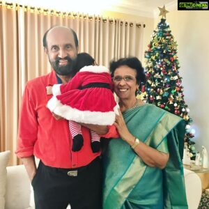 Asin Instagram - #Throwback Same time last year - Arin’s 1st Christmas- 2 months old 👶🏻
#piecesofmyheart