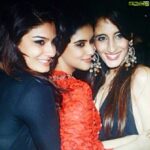 Asin Instagram - Thank u Ravs & Faru for the shoutout! Fortunate to have these two strong, gorgeous women as my friends! Love 'em to bits! :))) #myspecialpeople #mumbai