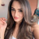 Asmita Sood Instagram - #nationalselfieday is my excuse! 💁🏻‍♀️ #selfiegram #selfiemode #selfiequeen #asmitten #asmitasood Mumbai, Maharashtra