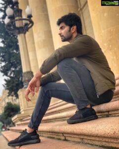 Atharvaa Instagram - #Tb to much simpler times ! 

Thank you @anupamaparameswaran96 for the picture !