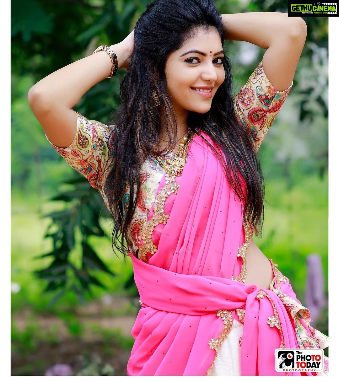 Athulya Ravi Instagram - சூழ்ச்சிகளும் தீமைகளும் தறிகெட்டு ஓட, நன்மையும், அன்பும் நாடி வர இன்பமாய் கொண்டாடுவோம் தீபாவளியை💥💥💥 இதயம் கனிந்த தீபாவளி நல்வாழ்த்துக்கள்💥💥💥Happy Diwali my dear sweethearts ❤️❤️❤️ My Diwali half saree by my dear @fascinodresses_by_shinyanto @shyn_fascino 😍 Clicked by @thephototodayphotography Jwelry by @shreedesigns_jewellerystore 😍