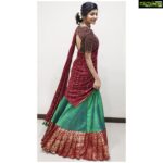 Athulya Ravi Instagram – இந்த ஆயுத பூஜை மற்றும் சரஸ்வதி பூஜை நன்நாள் உங்களுக்கும் உங்கள் குடும்பத்தினருக்கும் எல்லா வளங்களையும் நன்மைகளையும் கொடுத்து ஒரு புதிய துவக்கமாக இருக்க இறைவனை வேண்டுகிறேன் …🙏🏻🙏🏻🙏🏻#happyayudhapooja #tradition #halfsaree #athulya #lovetradionalwear 😍
In love with traditional wear half saree from my favourite @studio149 ❤️❤️❤️
Beautiful traditional jewellery by @bcos_its_silver 😍😍😍
M&H by my dear sister @arupre_makeup_artist 😍