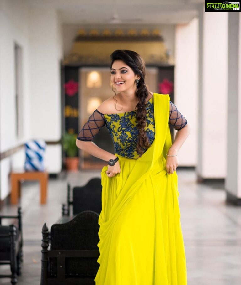 Athulya Ravi Instagram - To be who you want to be , Just surrender with what you love ❤️❤️ Happy weekend sweethearts ❤️❤️ Totally in love with bright neon colour dress @labelmana 😘😘 M&H by @arupre_makeup_artist 😍 Clicked by @pk_views ❤️ Location @greenparkhotels 😀 Pro @teamaimpro @sathish_pro 😍