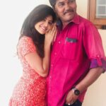 Athulya Ravi Instagram - என் உலகம் ❤️ என் உயிர் ❤️ அப்பா😍 My world , my happiness , My first backbone , My everything Appa ❤️ @ravivarma7883 #happyfathersday