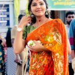 Athulya Ravi Instagram – நன்னாளாம் இந்நாளில் தமிழ் வாழ நாம் வாழ்த்தி தமிழைக் கொண்டாடி தமிழுடன் கொண்டாடுவோம் தமிழராய் தமிழ் புத்தாண்டை..
எண்ணியவை ஈடேற இனிய புத்தாண்டு நல்வாழ்த்துக்கள்💛 Saree by @oceanjasper88888 ❤️❤️
Earrings by @chennai.allcollections ❤️❤️