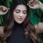 Athulya Ravi Instagram - Every new day is another chance to change your life 🥰🥰❤️ #everythingwillbeok #thinkpositive #beleive !!! Clicked @irst_photography 📸 Location @soul.skinclinic 🥰 M&H @artistrybyolivia @jayashree_hairstylist 🥰