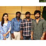 Athulya Ravi Instagram - Pretty Excited and grateful to be a part of this amazing team ! Feels like a fresh start !! Onward and Upward! Thanks for this amazing opportunity 🙏🤗 @iamharishkalyan @shanmugam_muthusamy @immancomposer @sripadsridhar @thirdeye_entertainment @thespcinema @premkumaractor @itssujithsudhakaran @donechannel1 @gobeatroute Thank you for your presence #Vetrimaaran sir cherandirector sir @actorvijaysethupathi sir @aishwaryarajessh ! #SPCinemas #ThirdEyeEntertainment #ProductionNo5 #Poojai