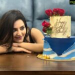 Athulya Ravi Instagram - My Heartfelt thanks to all my friends, family and well wishers & insta family for the wishes and blessings. Without you, I’m nothing! Loads and Loads of Love! Stay with me forever like this always ❤️❤️❤️ #heartfeltthanks #birthdaywishes #loveandsupport #happiness #positivity #lotsoflove !! Thank you @suhanyalingamdesign dear for the lovely black outfit !! M&H @arupre_makeup_artist ❤️