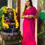 Athulya Ravi Instagram - அனைவருக்கும் விநாயகர் சதுர்த்தி நல் வாழ்த்துக்கள் 🤩 Hoping this ganesh chaturthi will be the start of year that brings happiness for all of us 🥰🥰 #ganeshchaturthi #blessingsforall Saree @elegant_threads_by_salma ❤️