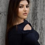 Athulya Ravi Instagram - Black is always a magic 😍❤️ #blacklove #weekendvibes #powerful M&H @arupre_makeup_artist 🥰 Clicked @irst_photography 🤩