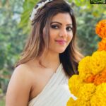 Athulya Ravi Instagram - #edhosolla song making stills from #murungakkaichips movie !!! Hope you all like the song !!! Those who missed to watch the video song ! Link in bio !
