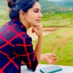 Athulya Ravi Instagram - #greenpanther #naturallove #messybun #nomakeup #onlyphotography ❤️❤️💃 #hometownlove ❤️❤️ Red & blank casual dress by @puella.in ❤️