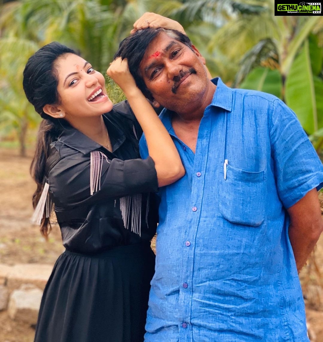 Athulya Ravi Instagram - Happy happy birthday to my world , my love , my life , my strength, my backbone, and my everything in this world appa @ravivarma7883 ❤️❤️ I know how much I torture you by my naughtiness but that much I love you daddy ❤️❤️#happybirthdaydad #fatherdaughter #lovefamily