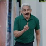 Atul Kulkarni Instagram - SANDWICHED FOREVER !! The comic me! Watch it on SONYliv 😊