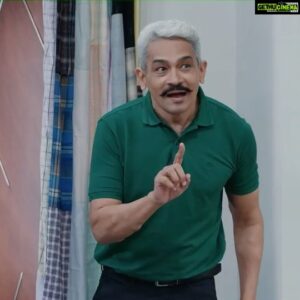 Atul Kulkarni Instagram - SANDWICHED FOREVER !! 
The comic me! Watch it on SONYliv 😊