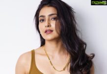Avantika Mishra Instagram - Resurgence. 💚 Photography @the_pixel_farmer Styling @praptigarg MUAH @makeupbyradhikadave Jewellery by @aa.r.ka #EnnaSollaPogirai
