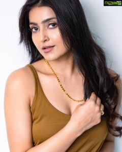 Avantika Mishra Instagram - Resurgence. 💚 

Photography @the_pixel_farmer 
Styling @praptigarg 
MUAH @makeupbyradhikadave 
Jewellery by @aa.r.ka 

#EnnaSollaPogirai