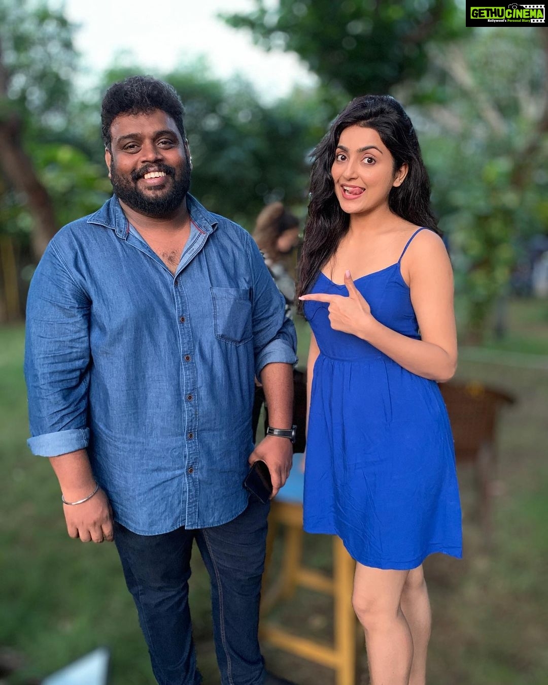 Avantika Mishra Instagram - Late to the party, but here we are. Grateful to have wrapped this beautiful film. See y’all in theatres soon. ❤️ Thank you @tridentartsoffl @hariharana 🤗 #EnnaSollaPogirai #Aasai #tamilactress #itsawrap Chennai, India