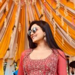 Avantika Mishra Instagram - Raining weddings and still single AF! 😅 #TheWeekThatWas #NikiSaidYas Bangalore, India