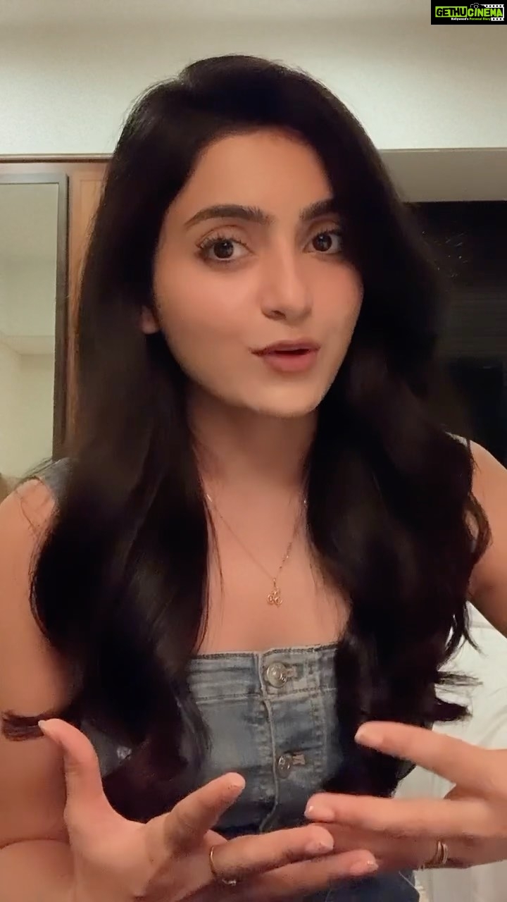 Avantika Mishra Instagram - Practiced for centuries by cultures around the world , including Ayurvedic medicine systems , detoxification is about resting, cleansing and nourishing the body from the inside out. Vigyanveda's soulfly help you cleaning your body inside out for a Cleaner , prettier , healthier You inside out. Check out @vigyanveda for more! ❤️ . . . #reelit #Reelsofinstagram #Sponsored #organic #healthyliving