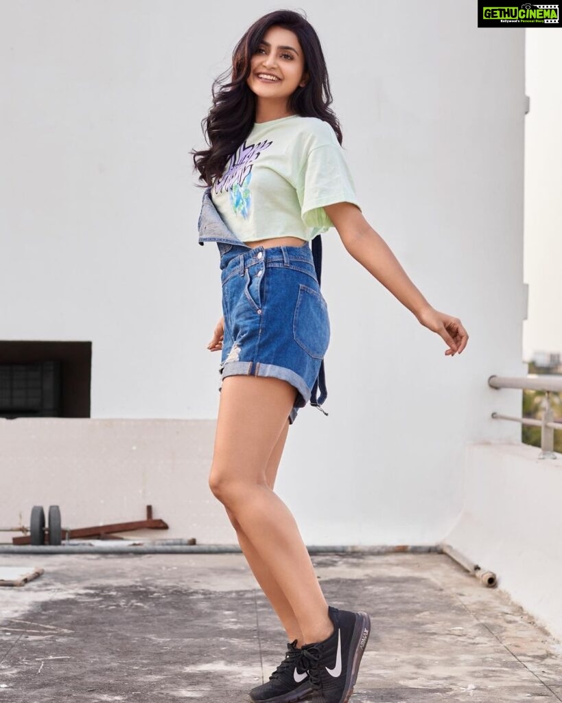 Actress Avantika Mishra Instagram Photos and Posts July 2021 - Gethu Cinema