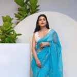 Avantika Mishra Instagram - Six yards of sheer elegance! 💙 #SareeLove 📸 @kartheekgogineniphotography 💄 @makeupbyradhikadave 👗 @sravanti_official @fashionsignatureofficial Hyderabad, India