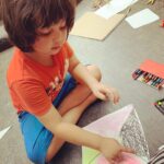 Ayesha Takia Instagram - Kite making baby 🥰🥰 #Mikail #diy #craftLove #kites