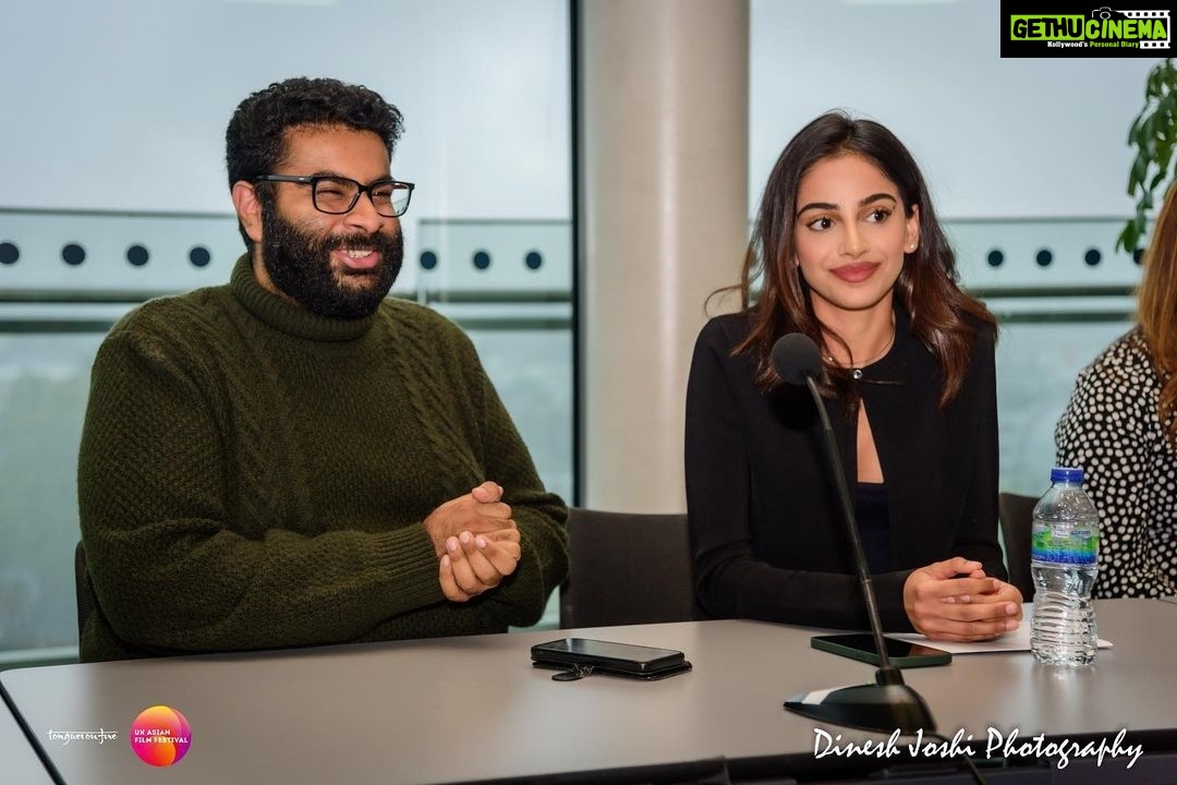 Banita Sandhu Instagram - moments from yesterday’s panel on mental health 🤍 thank you to the mayor’s office for hosting us, @theanujradia for your thoughtful questions and @ukasianfilmfestival for organising such a wonderful and necessary conversation around mental well-being 💭🕊 Office of the Mayor of Greater London