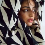 Banita Sandhu Instagram - peek-a-boo 👻 📸 @sashajairam 💄 @larisa.mua 🧥 @davidkomalondon