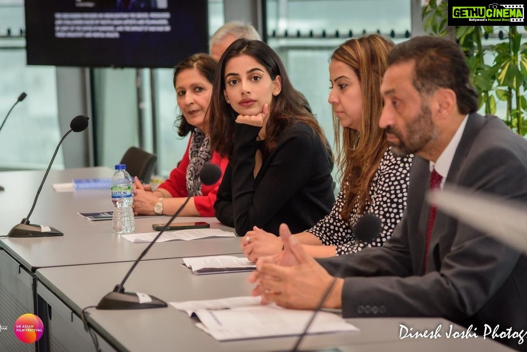 Banita Sandhu Instagram - moments from yesterday’s panel on mental health 🤍 thank you to the mayor’s office for hosting us, @theanujradia for your thoughtful questions and @ukasianfilmfestival for organising such a wonderful and necessary conversation around mental well-being 💭🕊 Office of the Mayor of Greater London