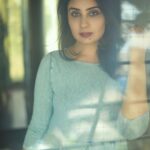 Bhanushree Mehra Instagram - Friday plans? 🤔 . . . . . . 📸 @pixelpassionfotography #friday #weekend #wherestheparty #fightingboredom #whattodo #newpicture #daylight #instagram #bhanushreemehra