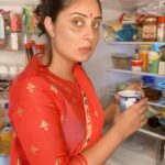 Bhanushree Mehra Instagram - 😅 . . . . . . . . #mrsmehra #maid #comedy #reelforfun #lamelaughs #likesharecomment #punjabi