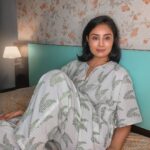 Bhanushree Mehra Instagram – Laze in grace 🧘‍♂️
.
.
.
.
.
👗 @sweetslumberstore 
.
.
.
.
#morningvibes #lazying #sweetslumberstore #slumber #kaftan #comfort #easybreezybeautiful #bhanushreemehra