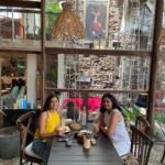 Bhanushree Mehra Instagram – #lunchscenes @parvativaze 
.
.
.
.
.
.
.
#lunchtime #bombay #lunchdiaries #cocktails #foodie #oldfriends #newplace 
#sillymumbai #bhanushreemehra Silly Bombay