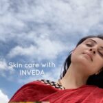 Bhanushree Mehra Instagram - Kumkumadi Tailam face kit by @inveda.in is an absolute treat for the skin. Kumkumadi thailam is one such Ayurvedic recipe that has been passed over generations as a beauty secret. The products are made entirely with natural herbs and oils and provide multiple benefits to the skin. Here’s what this facial kit by @inveda.in consists of: 1) Face scrub - This exfoliates the skin really well and removes all the toxins and impurities, leaving skin super refreshed. 2) Face cream - The face cream deeply moisturises and hydrates the skin, giving it a natural radiant glow. 3) Face oil - This Vedic wonder helps in improving the skin tone, providing lustrous spotless skin. Over all, these products are extremely beneficial for the skin. They fight acne, hyper pigmentation, blemishes & much more. Kumkumadi tailam works really well in minimising open pores, giving your skin a wrinkle free youthful look. The best part is , it is suitable for all skin types :) Try it out !! . . . . . #kumkumadioil #kumkumathithailam #inveda #ayurveda #skincare #ayurvedicskincare #naturalbeauty #dayroutine #dailyskincare #herbs #bhanushreemehra #tollywood #actress