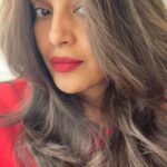 Bipasha Basu Instagram – ❤️
#loveyourself #selfietime #newhair #newhaircut #curtainbangs