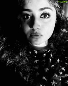 Chandini Sreedharan Instagram - The Brighter The Sun, The Darker The Shadows. 🖤🧿
