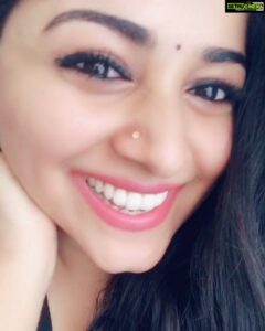 Chandini Sreedharan Instagram - Finally out of my sweats ha! & backkk on #TikTok #BeautyMode #DesiMode 😝 (ps... always wear your face masks down to your neck/décolletage as well (I always do), just didn’t for video purposes lol)