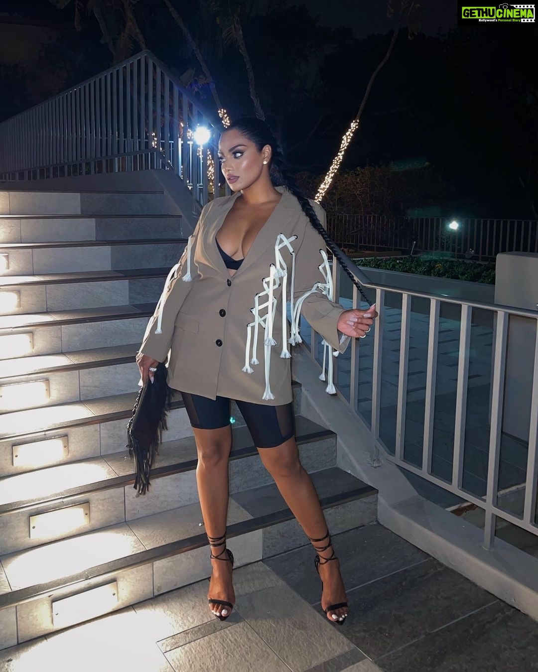 Chandrika Ravi Instagram - Late at night Los Angeles, California
