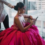 Chandrika Ravi Instagram – Timeless. 

Styling @styledbyambika 
Wearing @banudesigns 
Makeup @makeup_by_dina 
Hair @makeupbyperla 
Photo @rfscenes Los Angeles, California