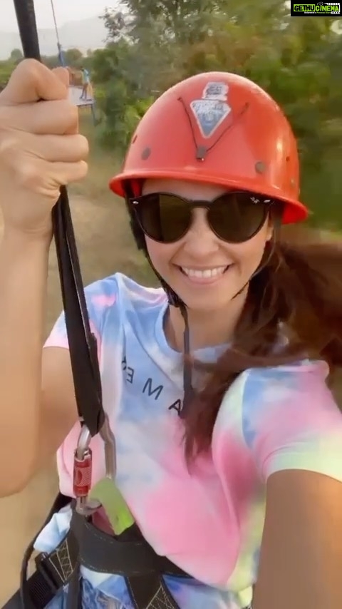 Daisy Shah Instagram - Loving your inner child helps you remember your innocence and recognise how much ‘LIFE LOVES YOU’ . . I am happy to report that my inner child is ageless 🤓🤪 . . . @thewestinpushkar . . . #reelitfeelit #livelovelaugh #daisyshah The Westin Pushkar Resort & Spa