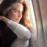 Daisy Shah Instagram - The camera lens doesn’t really do justice to what my eyes see! Beauty of Twilight 😍 . . . #soulpleasing #livelovelaugh #daisyshah