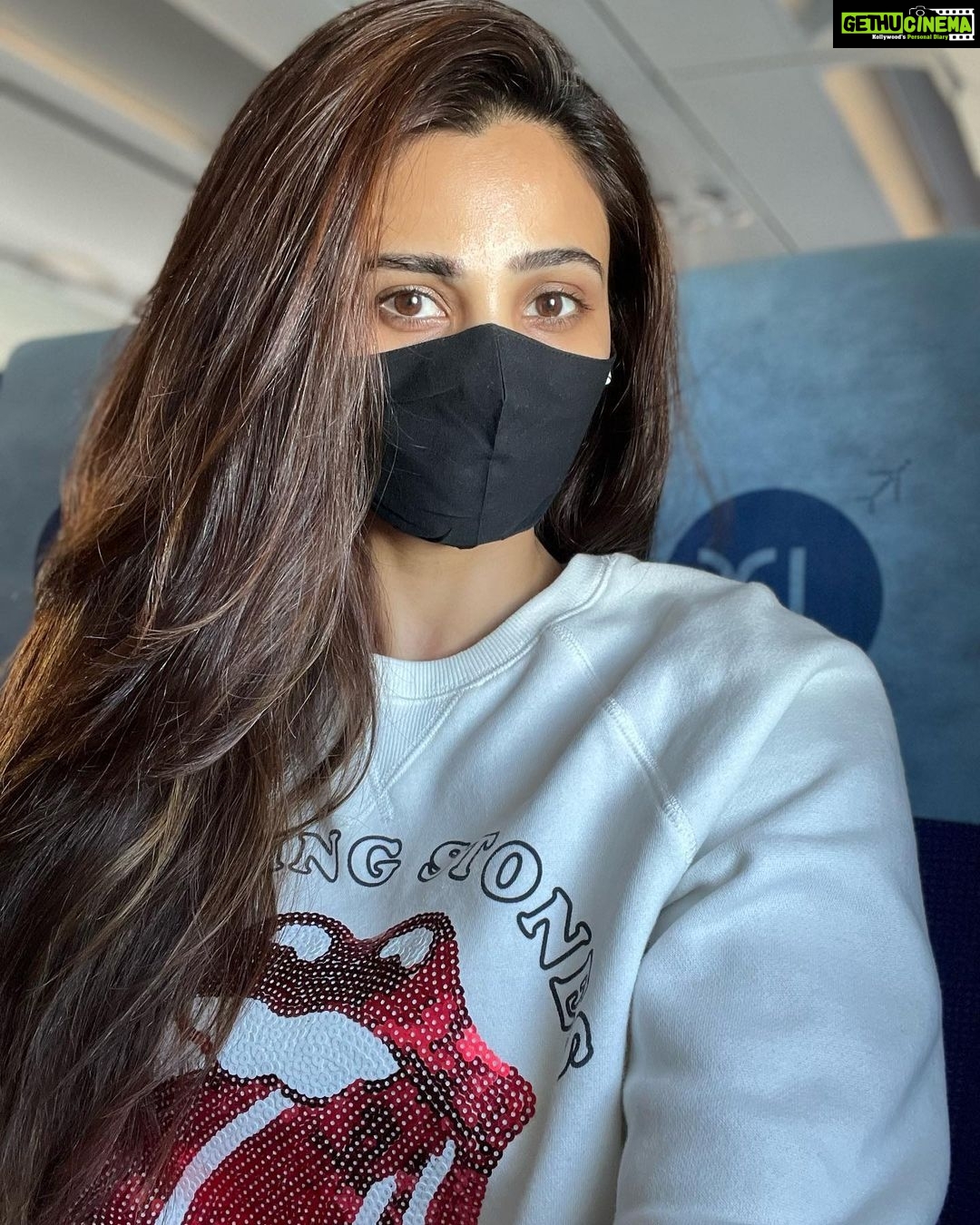 Daisy Shah Instagram - Week that went by 👐🏻👯♀️🐶 . . . #photodump
